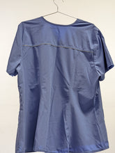 Load image into Gallery viewer, Jaanuu 4 Pocket Scrub Top