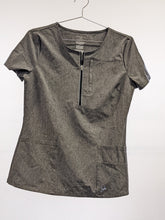 Load image into Gallery viewer, Jaanuu Dash Scrub Top Half Zip